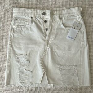 NWT H&M &Denim White Distressed Denim Mini Skirt - Size 4